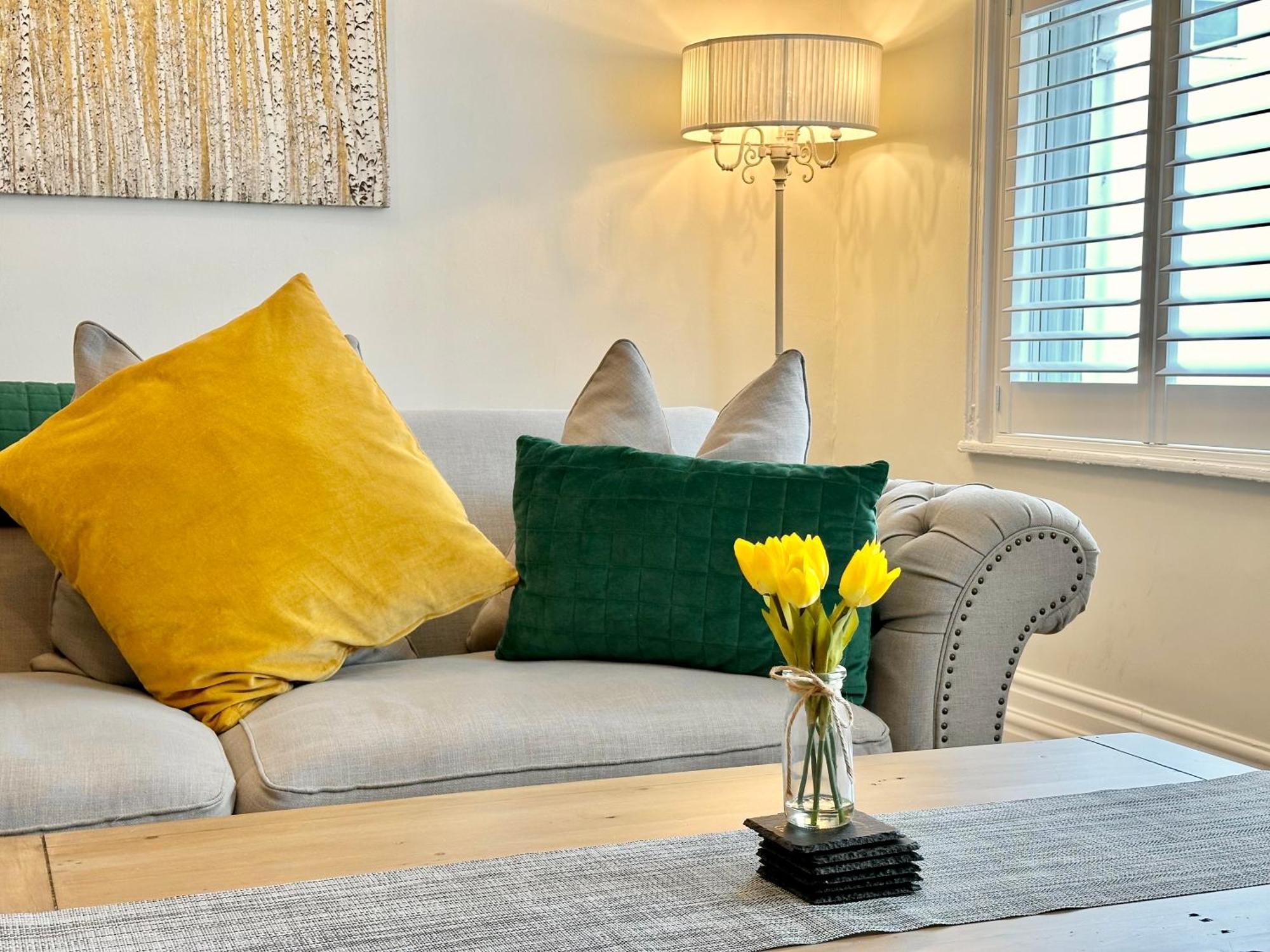 Gillygate Nest With Free Allocated Parking York Exterior photo